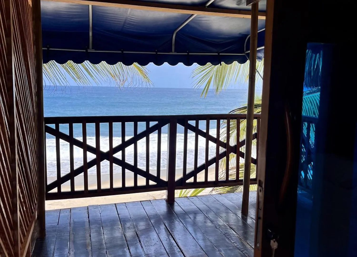 The Shark Cabana Frente Al Mar Los Naranjos Colombia