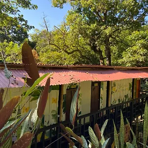  Hostal Mariposas